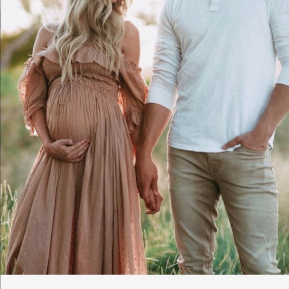 Doen Dresses & Skirts - ISO Doen Sol Dress L for maternity shoot